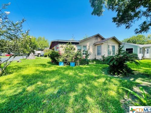 1002 Oliver St, Victoria, TX 77901-7263