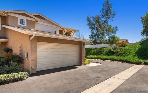 8395 Suntree Pl, San Diego, CA 92119-1353