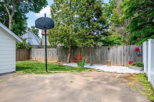 24 William St, Metuchen NJ  08840-1822 exterior