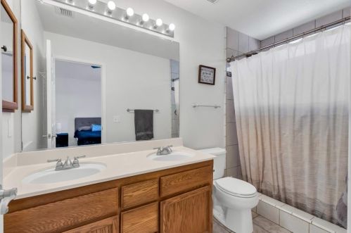 8970 Vista Campo Way, Elk Grove CA  95758-6266 exterior