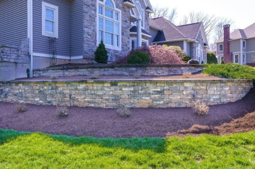 216 Watch Hill Rd, Kensington CT  06037-3657 exterior