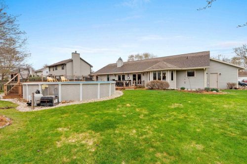 3091 Sunray Ln, Green Bay, WI 54313-7279