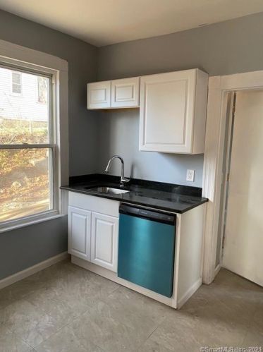 266 State St, Ansonia CT  06401-3048 exterior