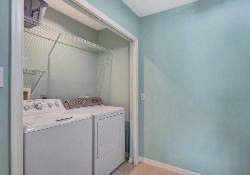 625 Dorando Ct, Marco Island FL  34145-1911 exterior