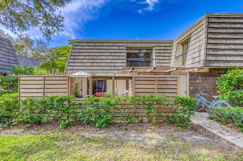 714 7th Ter, West Palm Beach, FL 33418-3678