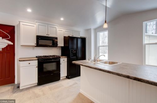 100 Atwater St, Saint Paul MN 55117-5457 exterior