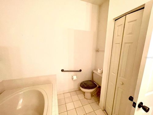 3516 Tealwood Cir, Palm Harbor FL  34685-3145 exterior