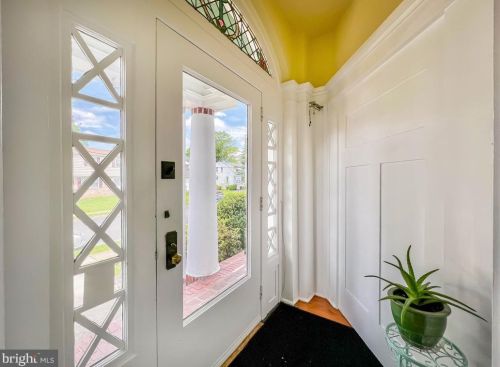 718 Columbia Ave, Lansdale PA 19446-3311 exterior