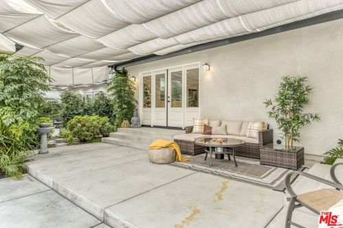 11512 La Maida St, North Hollywood CA  91601-4323 exterior