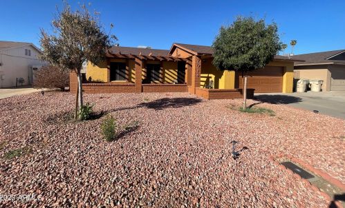 7014 Orange Dr, Glendale, AZ 85303-6219