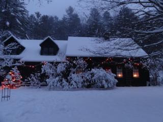 436 Hogback Rd, Norwich, VT 05055-9489