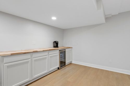 1043 Carryback Dr, Pataskala OH 43062-9543 exterior