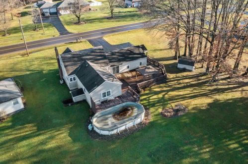 160 Leech Rd, Greenville, PA 16125-9799