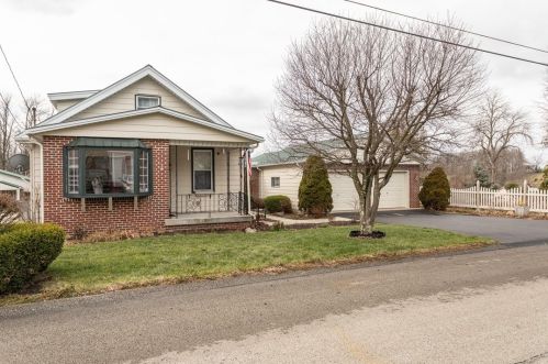 225 Madison Ave, Hopwood, PA 15445-2215