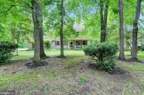 211 Yellowbreeches Rd, Carlisle, PA 17015-7500