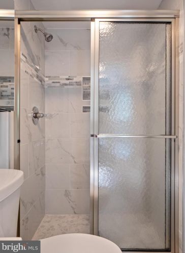 2268 Cocquina Dr, Herndon VA  20191-1140 exterior