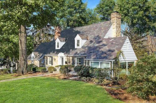 120 Inverness Rd, Scarsdale, NY 10583-3522