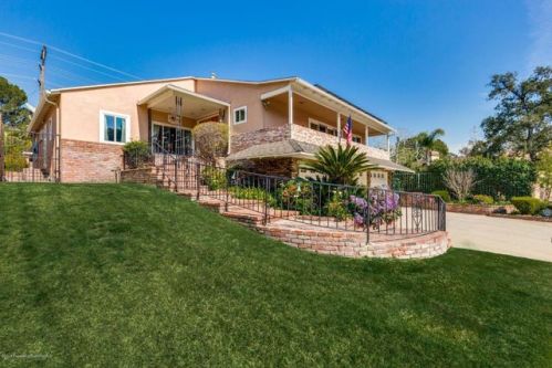 3307 Park Vista Dr, Glendale, CA 91214-3376