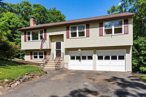 345 Eagle St, Terryville, CT 06786-6705