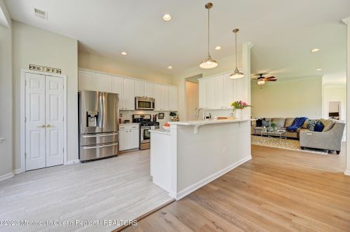 6 Spencer Dr, Jackson Twp NJ  08527-4387 exterior