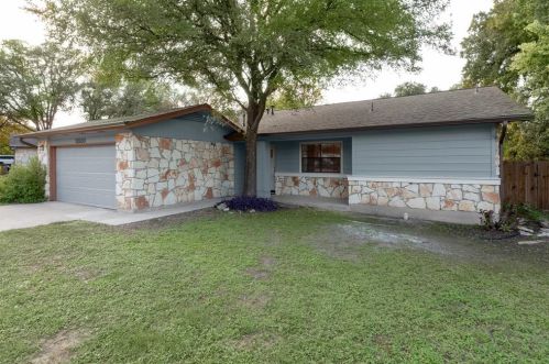 5800 Cannon Mountain Dr, Austin, TX 78749-2816