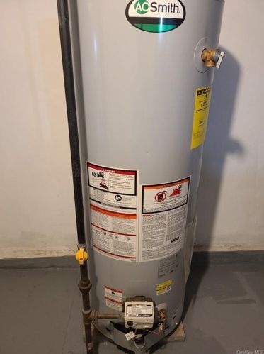 2879 Dill Pl, Bronx NY  10465-2419 exterior