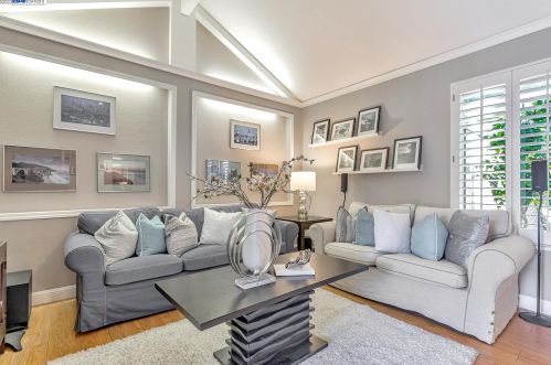 1634 Calle Santa Anna, Pleasanton CA  94566-5927 exterior