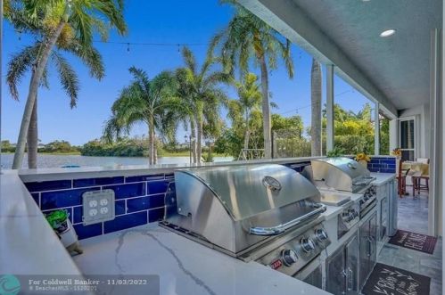 3591 177th Ave, Hollywood FL  33029-1666 exterior