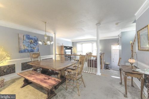 9683 Dutchman Dr, Lorton, VA 22079-2130