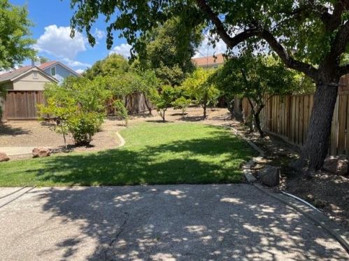 2018 Loch Ness Way, San Jose, CA 95121-1560