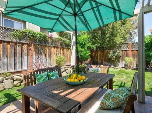 121 Redding Rd, Campbell, CA 95008-6745