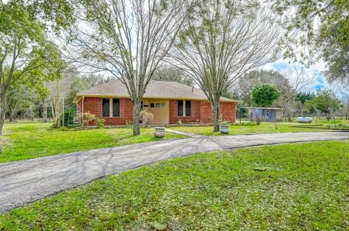 11303 Boyd Rd, Needville, TX 77461-9256