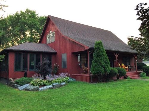 607 River St, Athens, PA 18810-1900