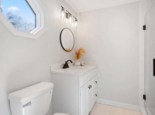 124 Mashpee Neck Rd, Mashpee MA  02649-3606 exterior