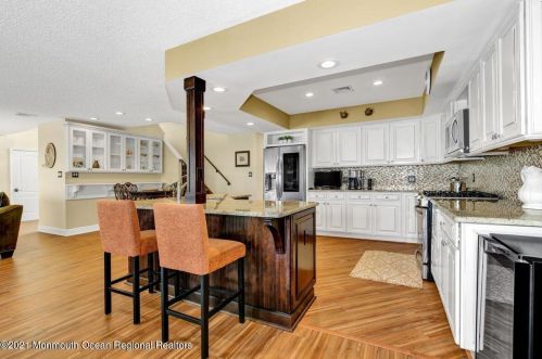 98 Jib Ln, Bricktown NJ  08723-6747 exterior