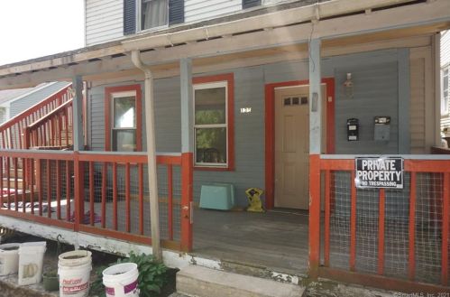135 Cliff St, Norwich, CT 06360-5137