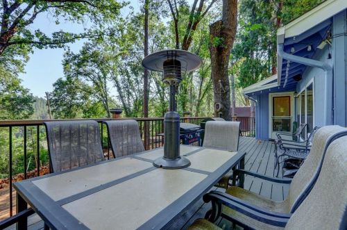 11594 Francis Dr, Grass Valley CA  95949-6675 exterior
