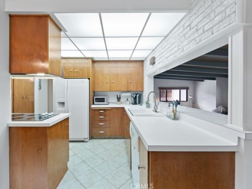 4425 Walnut Ave, Long Beach CA  90807-2524 exterior