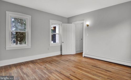 316 Kendale Rd, Red Lion PA  17356-9633 exterior