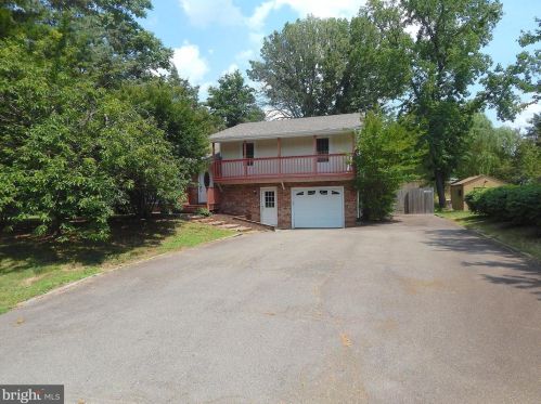 10505 Meadowview Dr, Fredericksburg VA  22408-2662 exterior