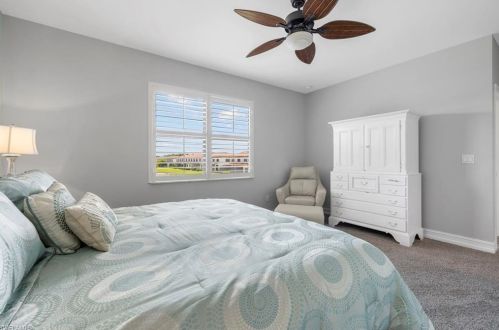 7698 Bristol Cir, Naples FL  34120-0697 exterior