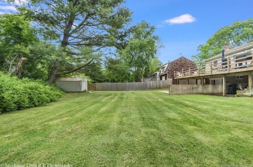 12 Reskin Dr, Wallingford CT  06492-4834 exterior