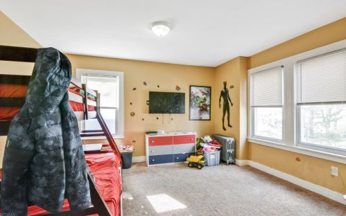 44 Oak St, East Orange NJ  07018-2822 exterior