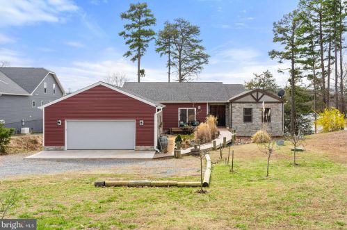 24234 Lands End Dr, Madison Mills, VA 22960-3543
