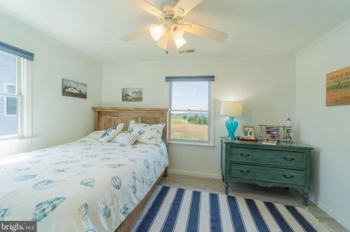 107 Sandpiper Dr, Slaughter Beach DE  19963-4923 exterior