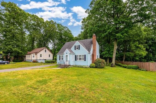1188 Matianuck Ave, Windsor, CT 06095-3216