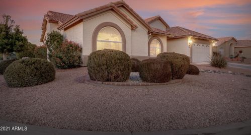 1542 Palm Beach Dr, Chandler, AZ 85249-8660
