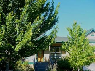 938 Highlands View Dr, Sonora, CA 95370-5188