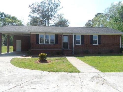1300 Old Chinquapin Rd, Beulaville, NC 28518-7526