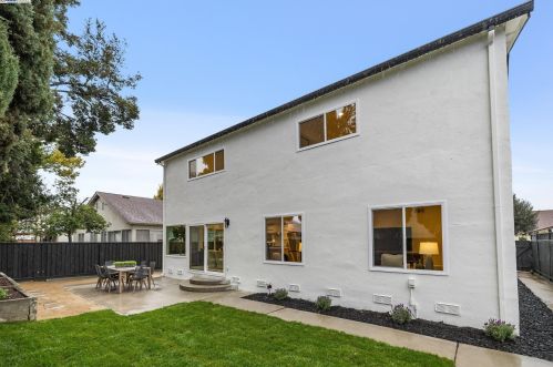 275 Clearpark Cir, San Jose CA exterior